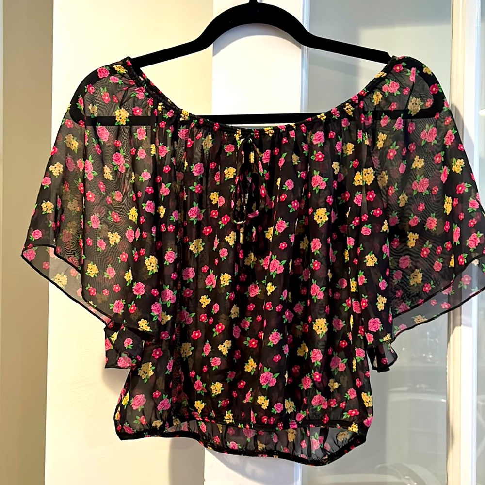 Colorful Flower short-sleeve crop top